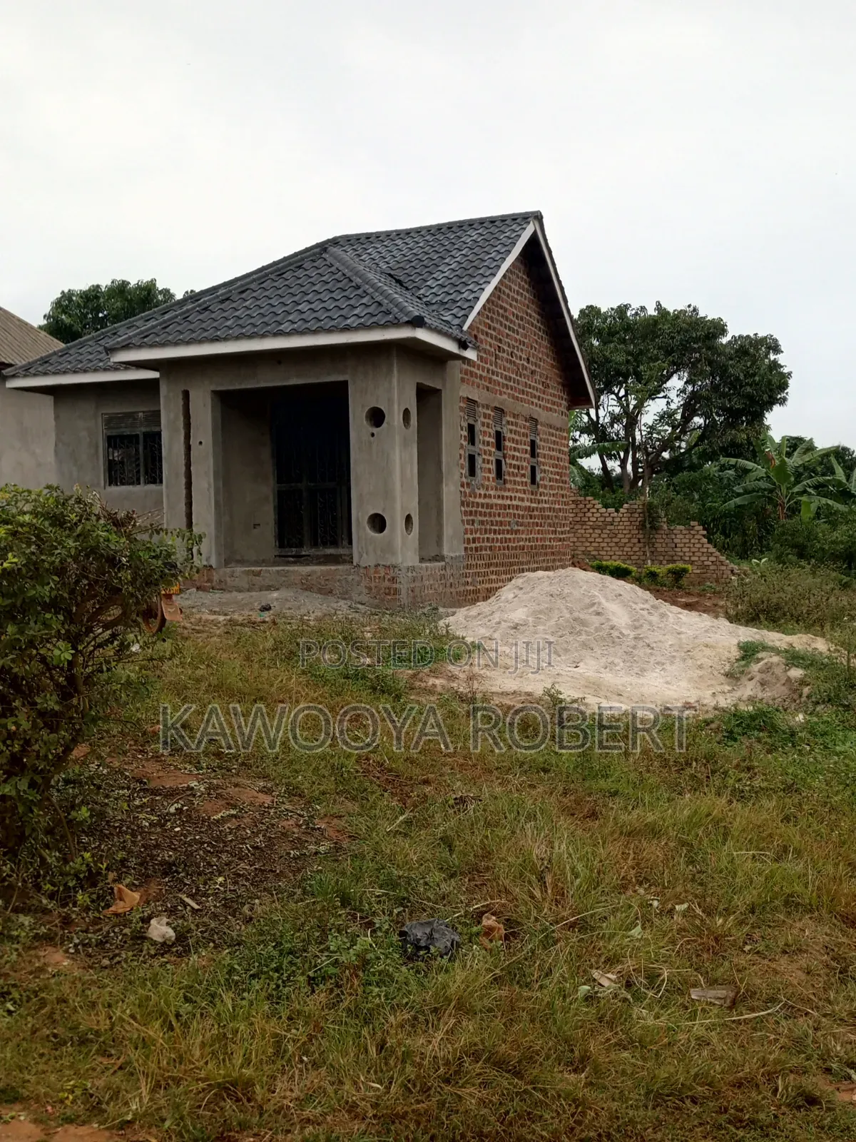 2bdrm House in Koba Road, Makindye for sale