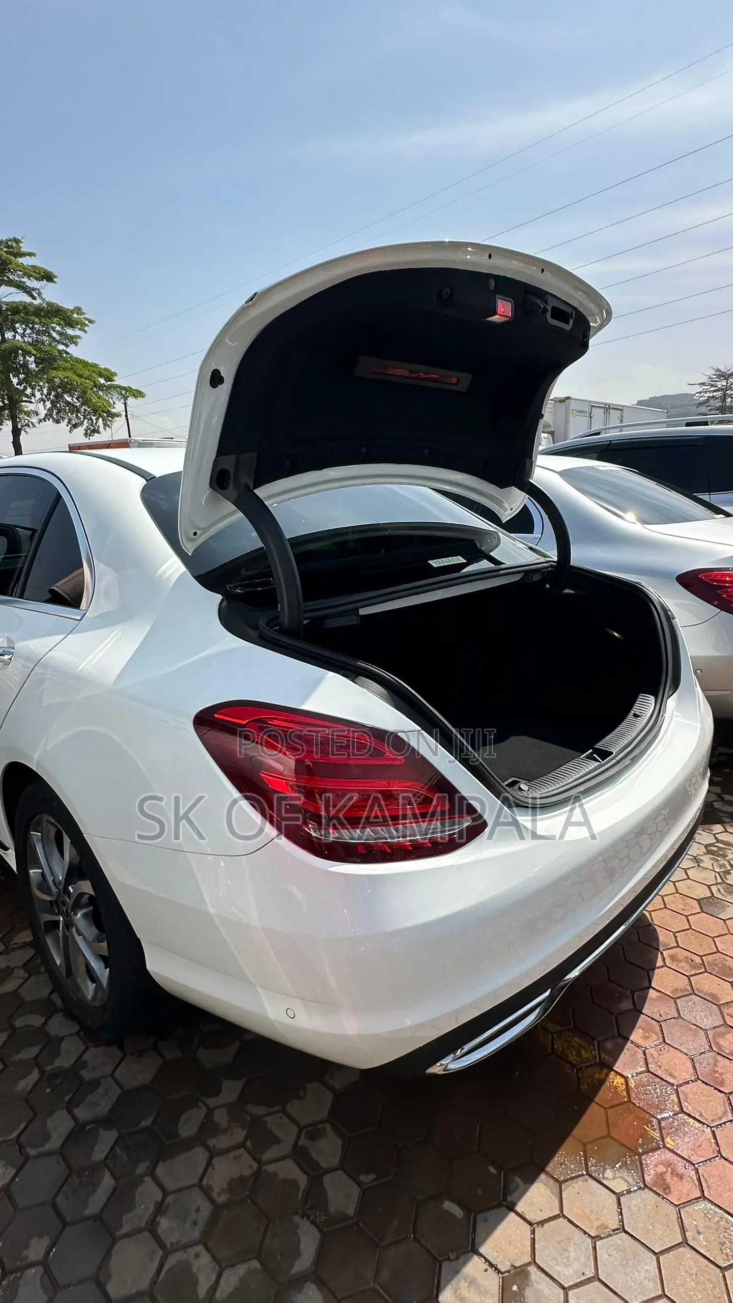Mercedes-Benz C200 2016 White