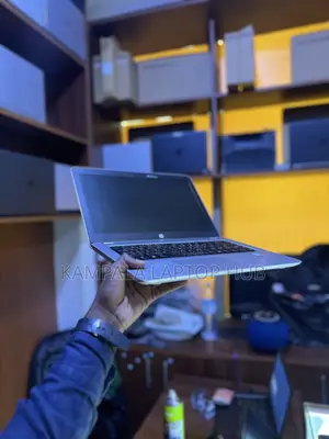 Laptop HP ProBook 440 G4 8GB Intel Core i5 HDD+SSD 256GB