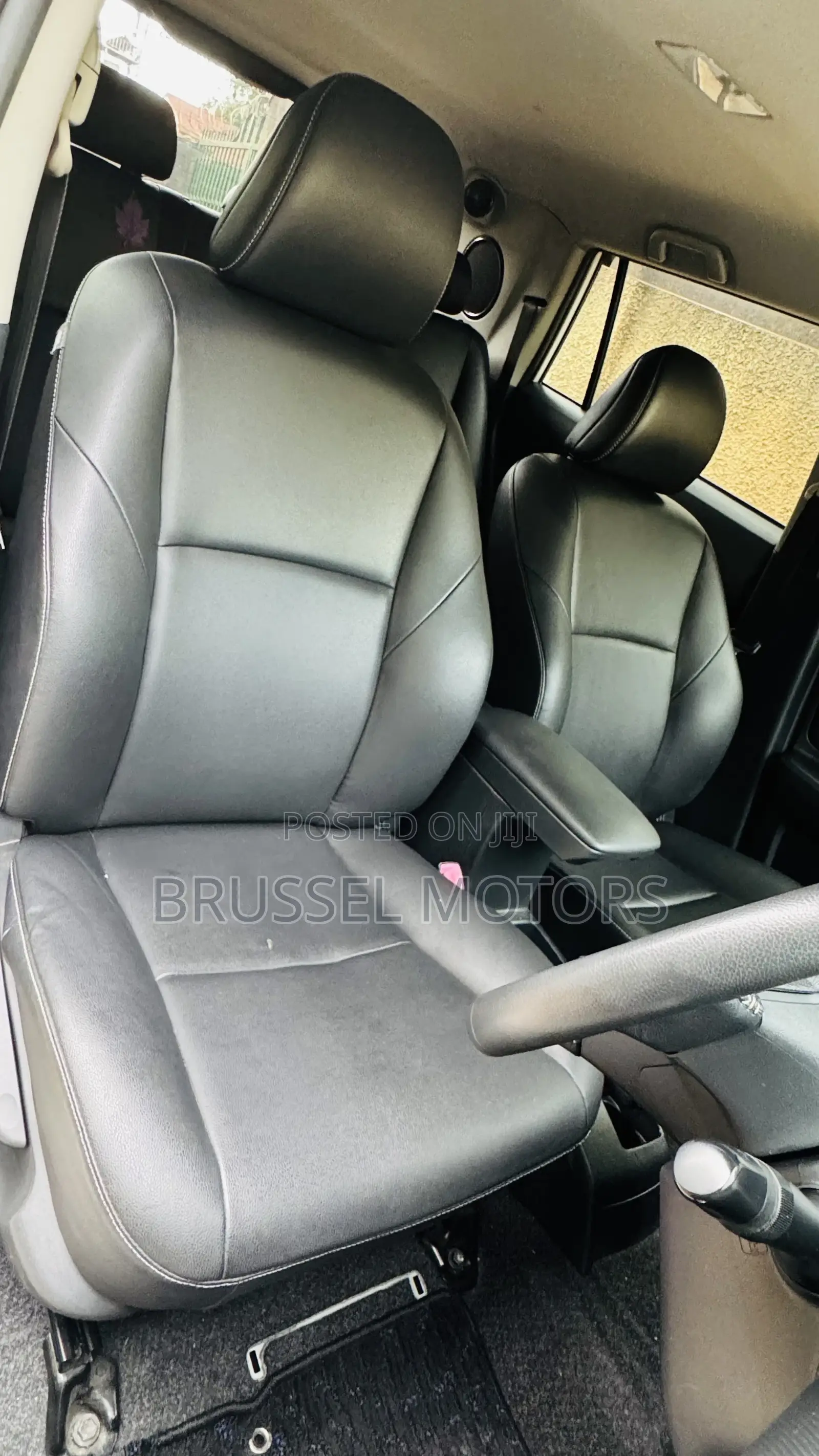 Toyota Corolla Rumion Hatchback 1.8 FWD 2012 White