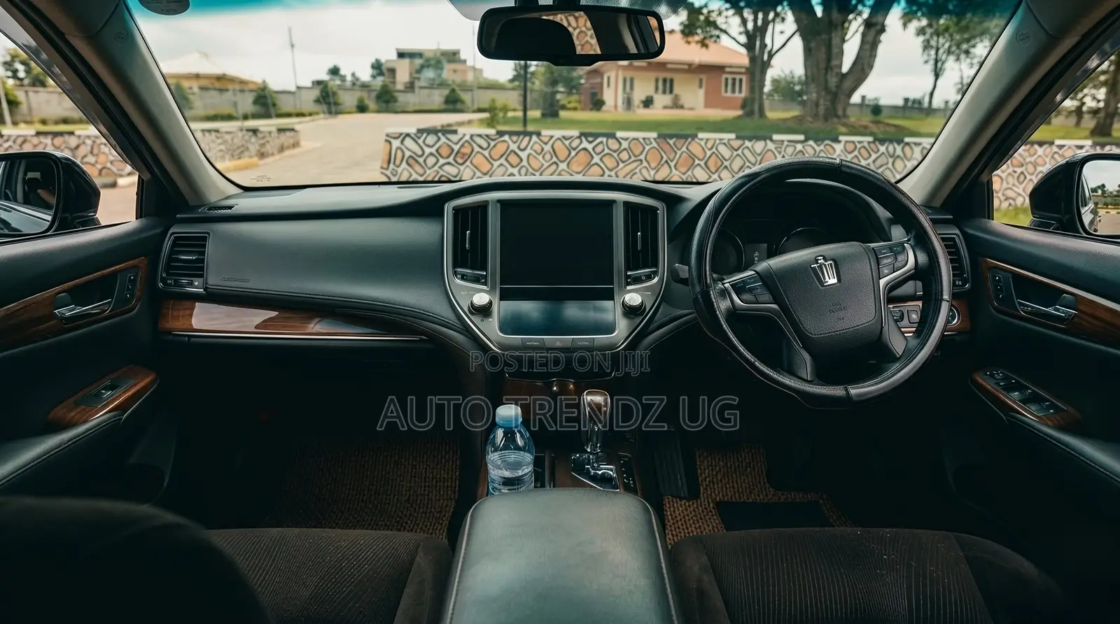 Toyota Crown 2013 Black