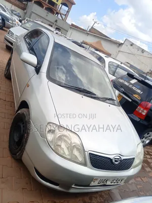 Toyota Corolla 2000 Silver