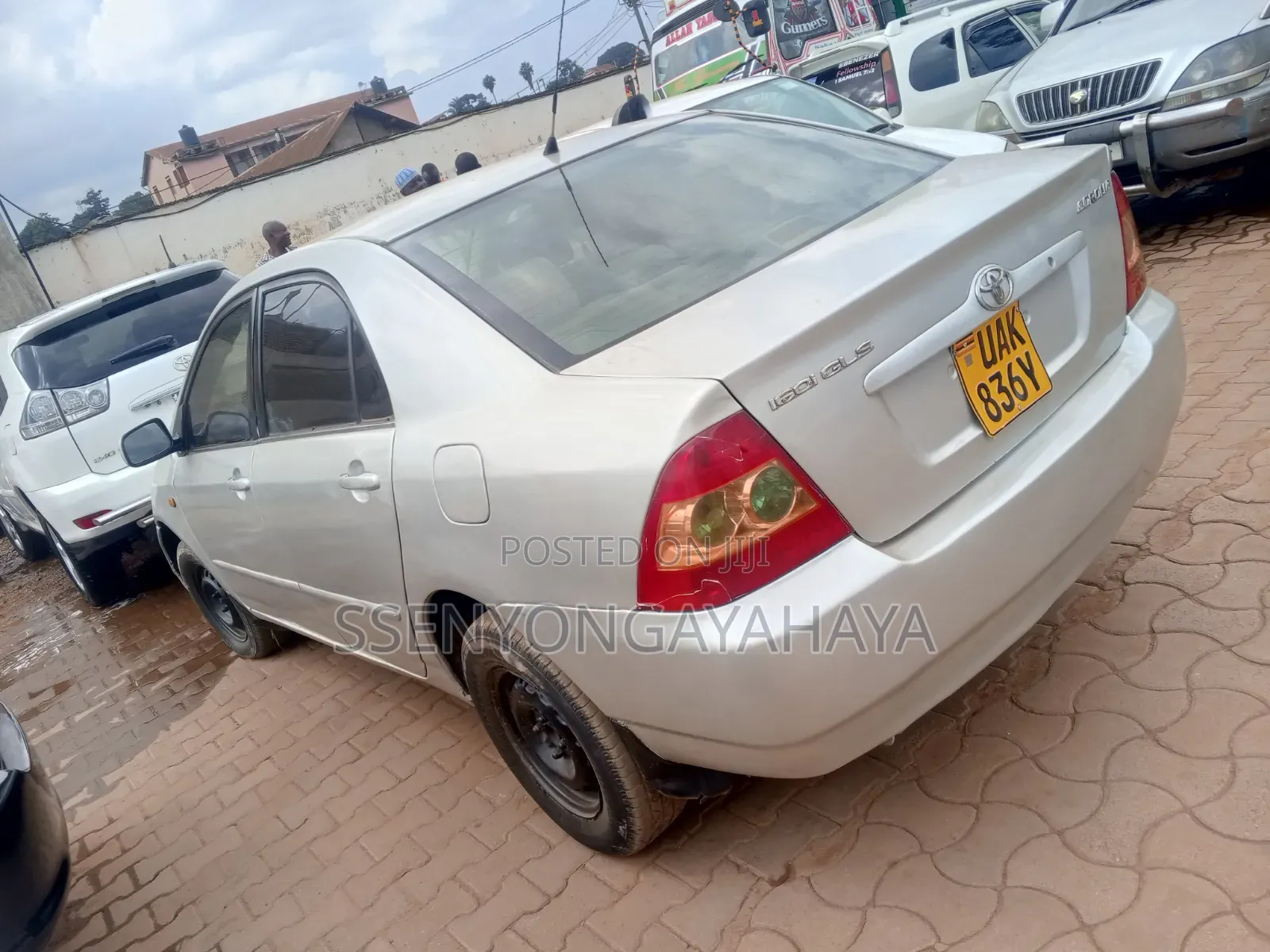 Toyota Corolla 2000 Silver