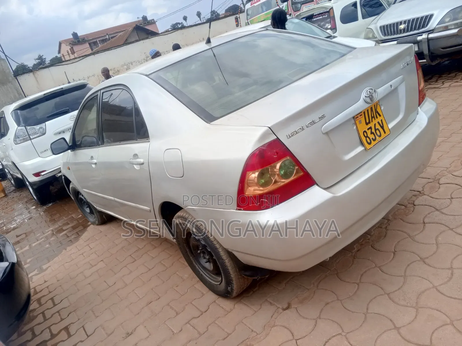 Toyota Corolla 2000 Silver