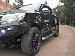 Nissan Navara 2019 Black