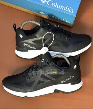 Classic Columbia Gore-Tex Hiking Gum Sole Waterproof Sneakers in Stock