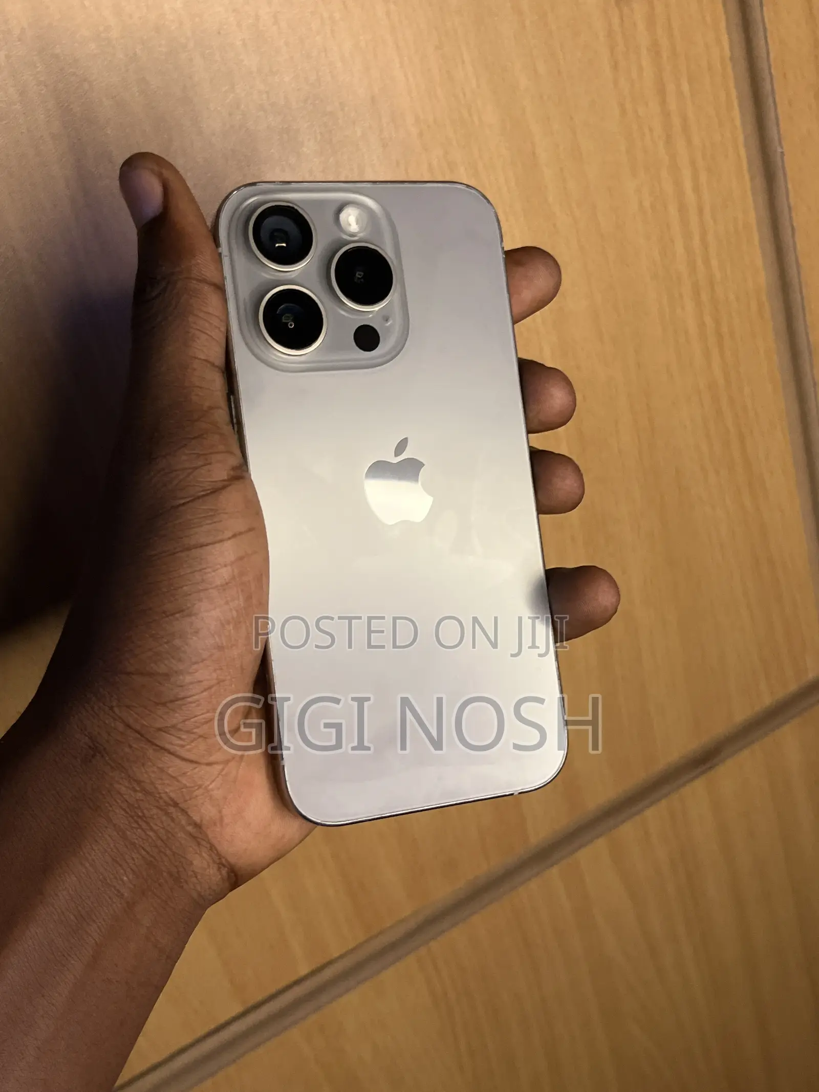 Apple iPhone 15 Pro 256 GB Gold
