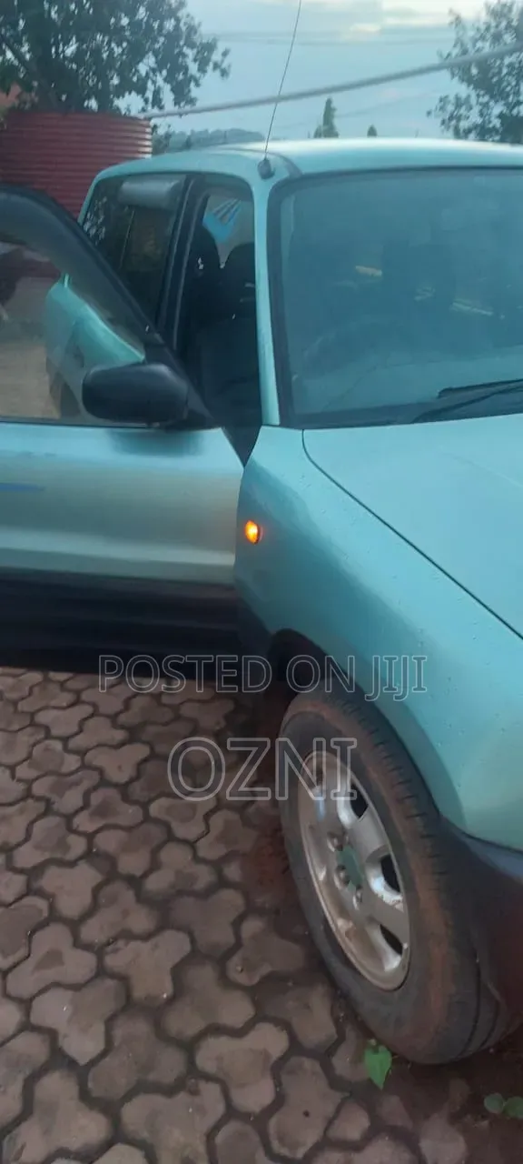 Toyota RAV4 Cabriolet 1998 Green