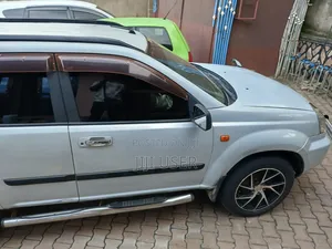 Nissan X-Trail 2002 White
