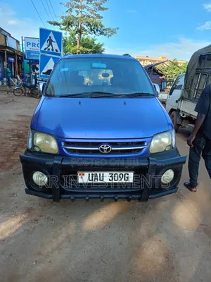 Toyota Noah 2001 Blue