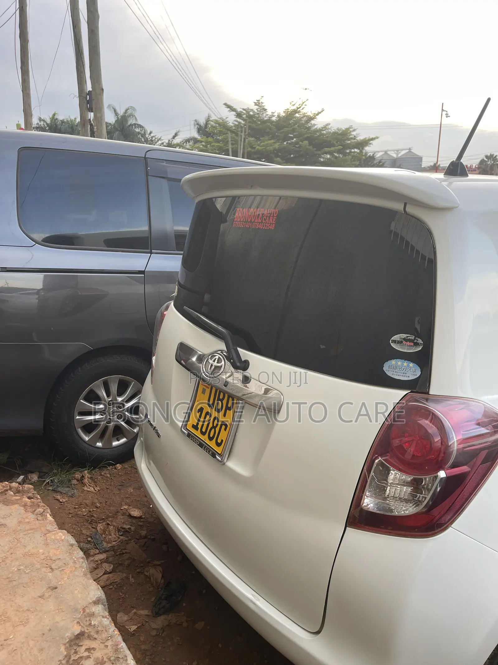 Toyota Ractis 2010 White