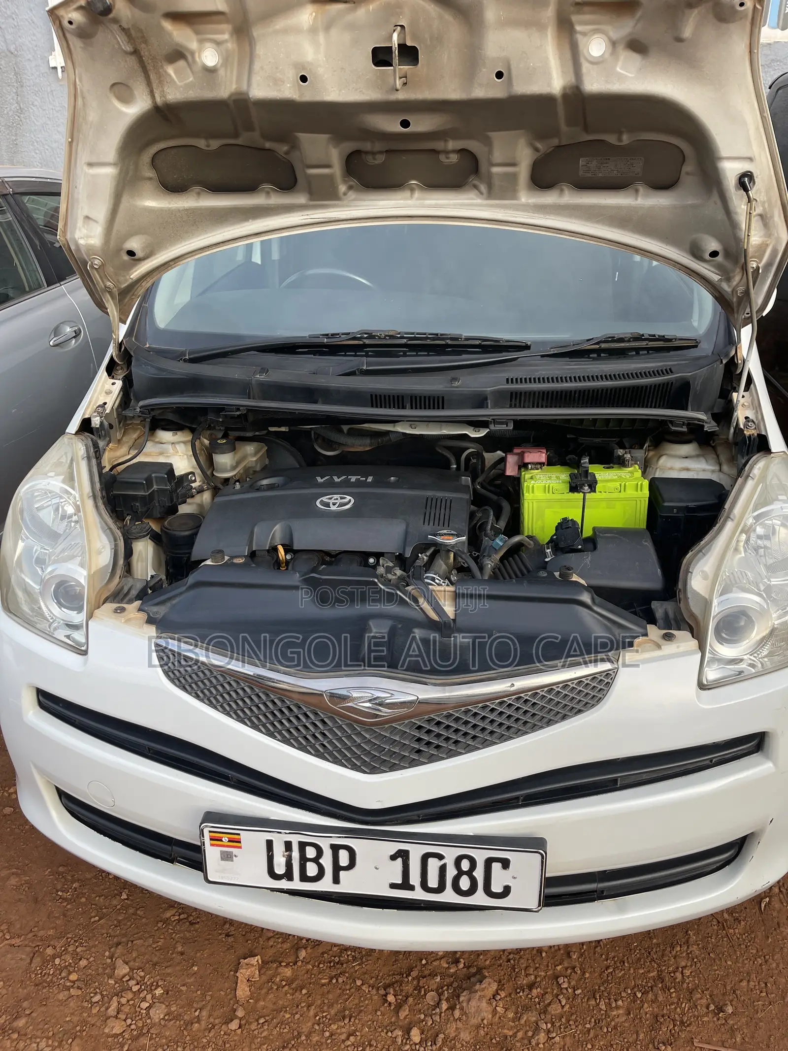 Toyota Ractis 2010 White
