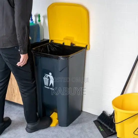 20,50 Liter Plastic Rectangular Garbage Bin