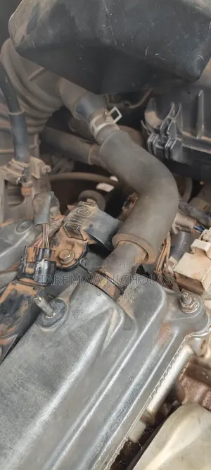 Toyota RAV4 Base 4x4 1999 Gray