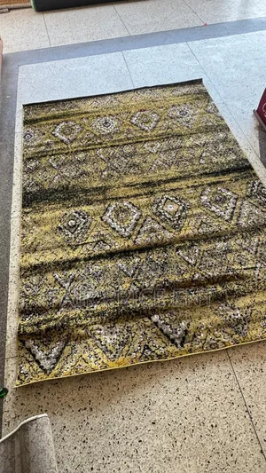 Vip Classy Center Carpets. Medium. 150cm X 200cm ( Gold)