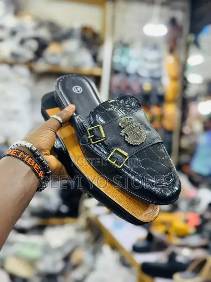 Premium Crocodile-Texture Leather Mules