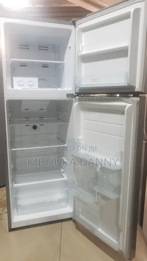 Hisence 295litres Fridge Frost Free