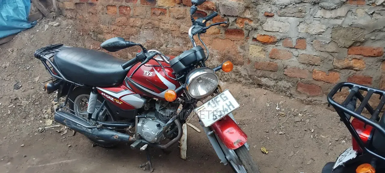 TVS HLX 125 2021 Red