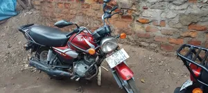 TVS HLX 125 2021 Red