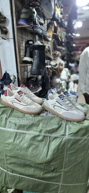 Walking Casual" Retro Lifestyle Sneakers