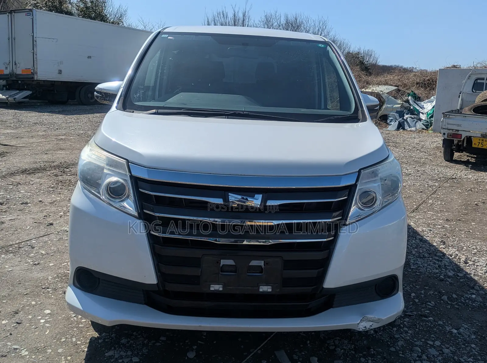 Toyota Noah 2.0 FWD (7 Seater) 2014 Pearl