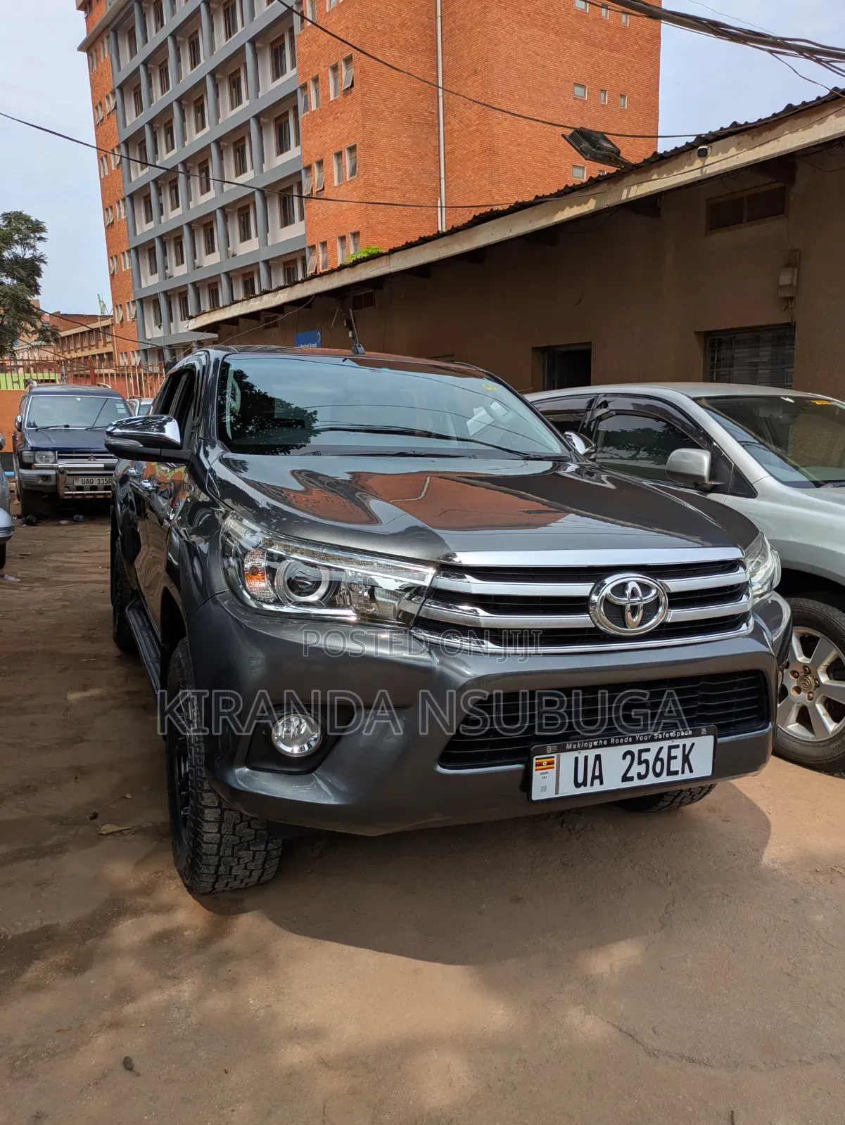 Toyota Hilux 2018 Gray
