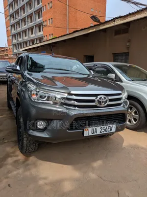 Toyota Hilux 2018 Gray
