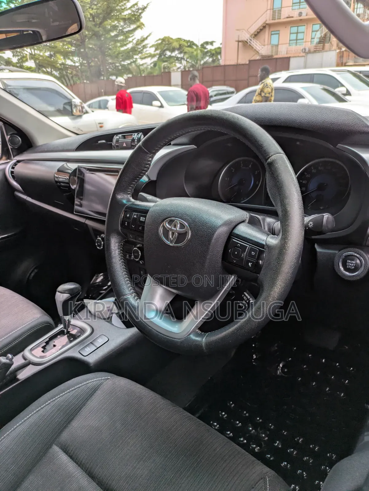 Toyota Hilux 2018 Gray