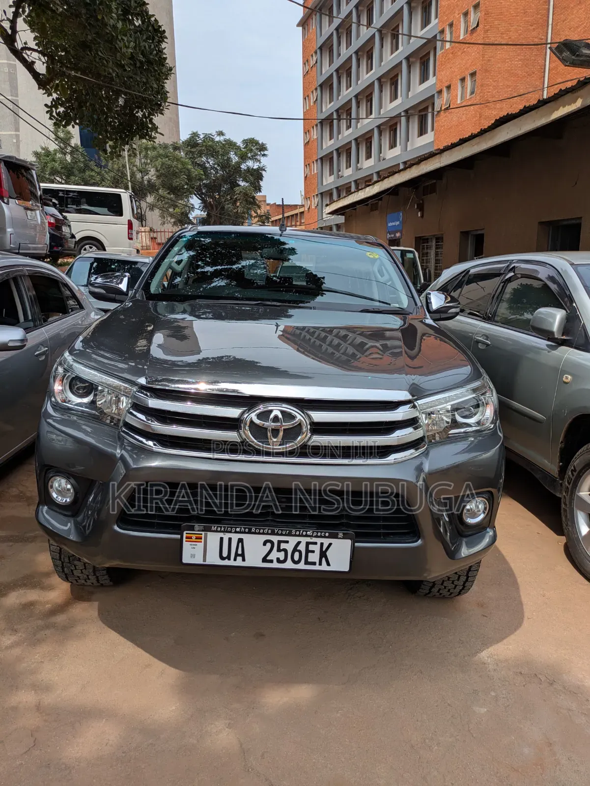 Toyota Hilux 2018 Gray