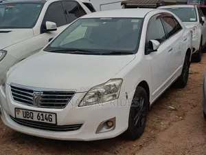 Toyota Premio 1.8 AWD 2014 White