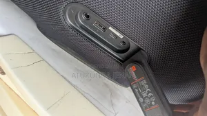 JBL Boombox 2