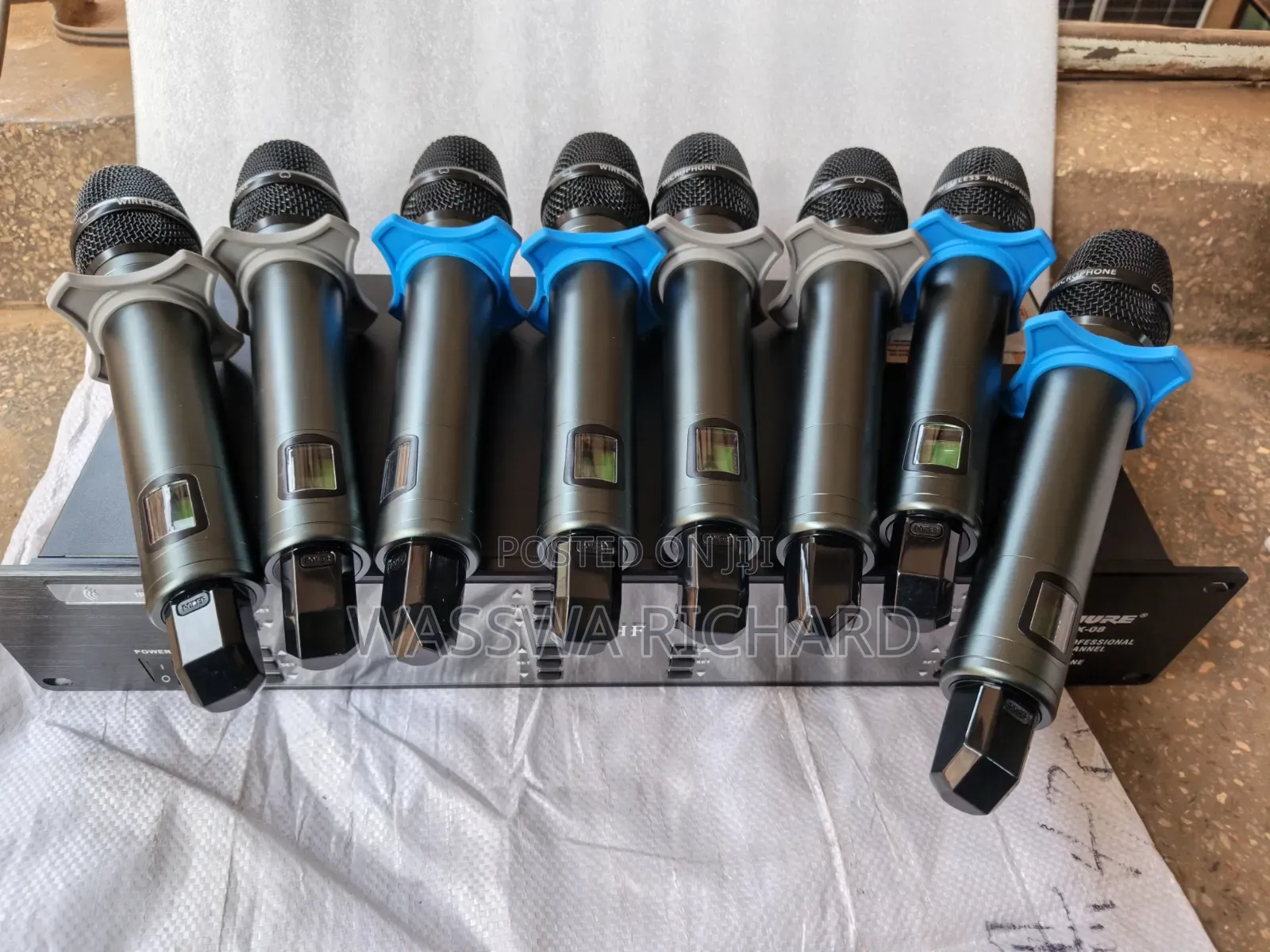 Shure Microphone Hadheld 8 in 1 Wireless
