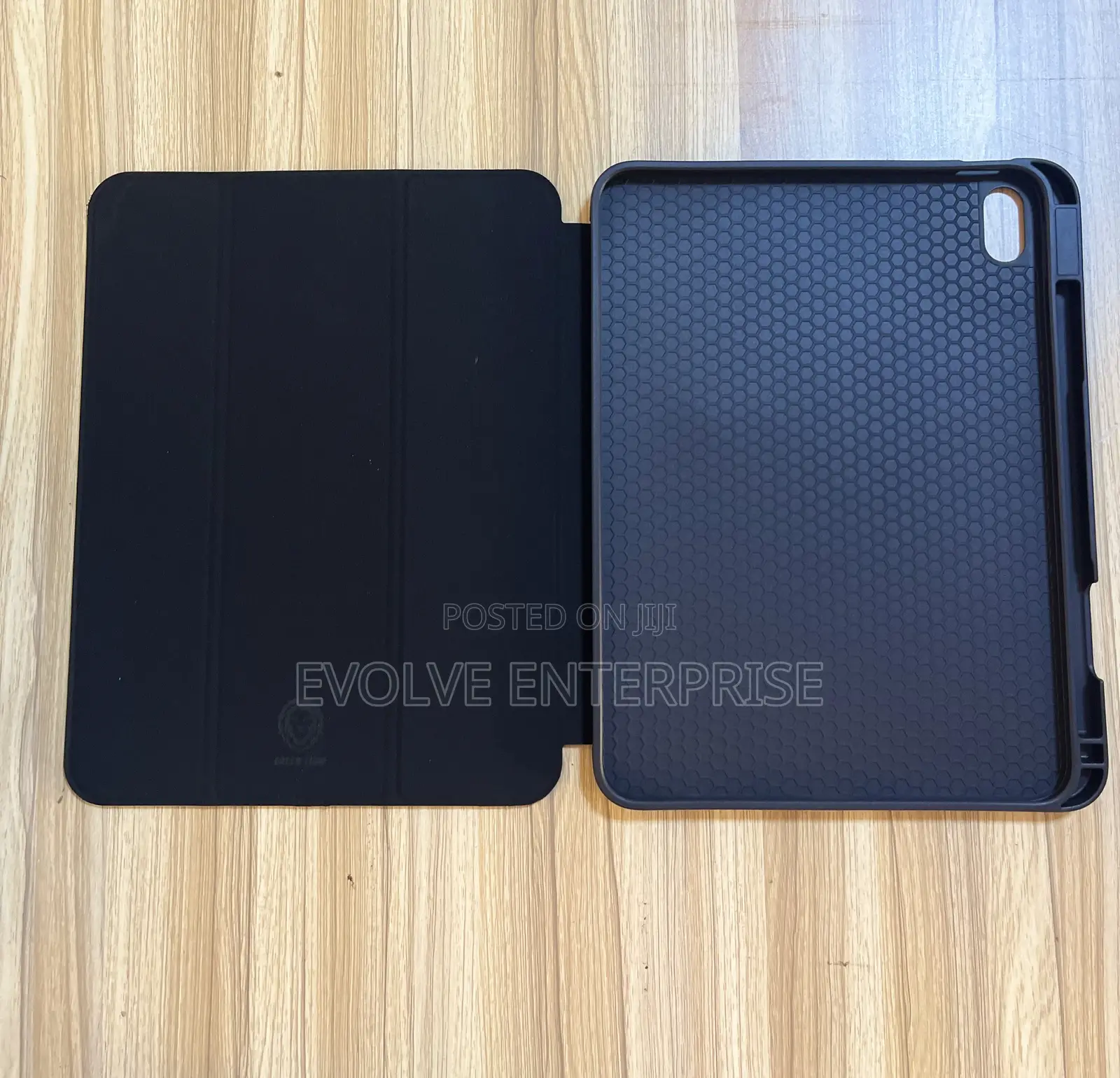 Green Lion Hogo Cover for iPad A16