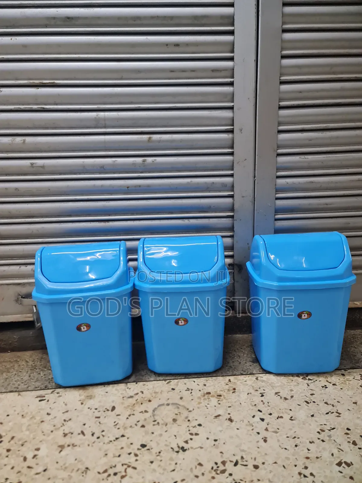 Light Blue 10litres Plastic Swing Bins Plastic Swing Bins