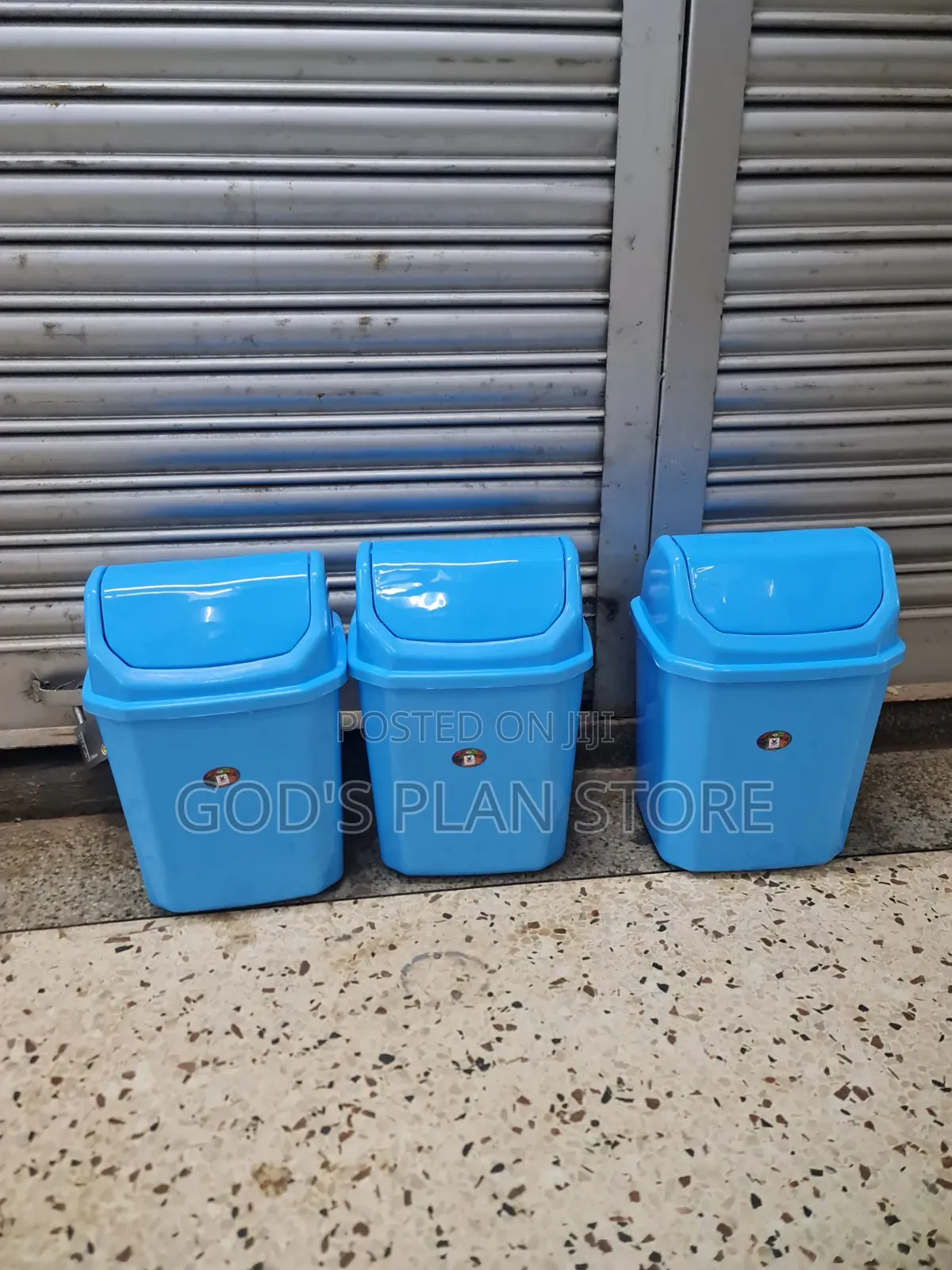 Light Blue 10litres Plastic Swing Bins Plastic Swing Bins