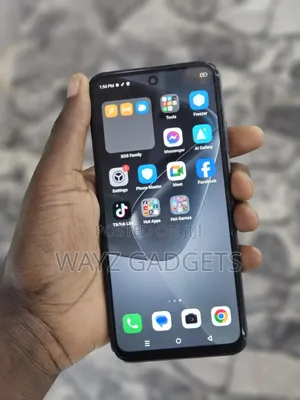 Infinix Hot 50i 128 GB Black