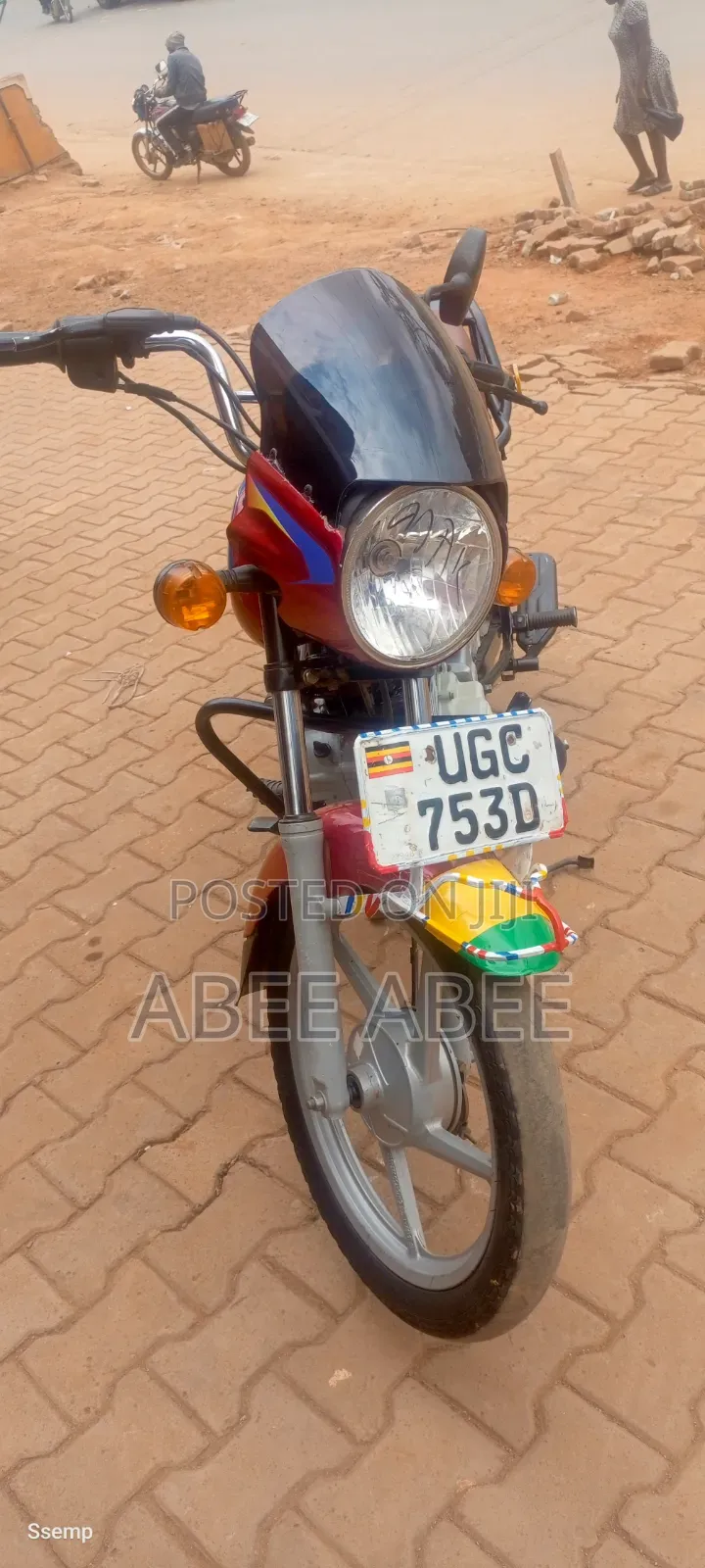 Bajaj Boxer 125 2025 Red