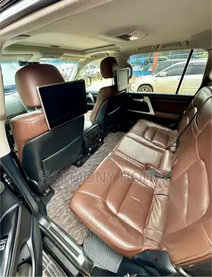 Toyota Land Cruiser 4.6 V8 ZX 2016 Black