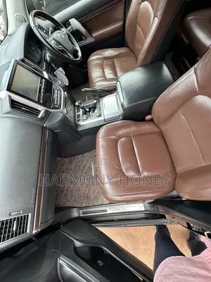 Toyota Land Cruiser 4.6 V8 ZX 2016 Black