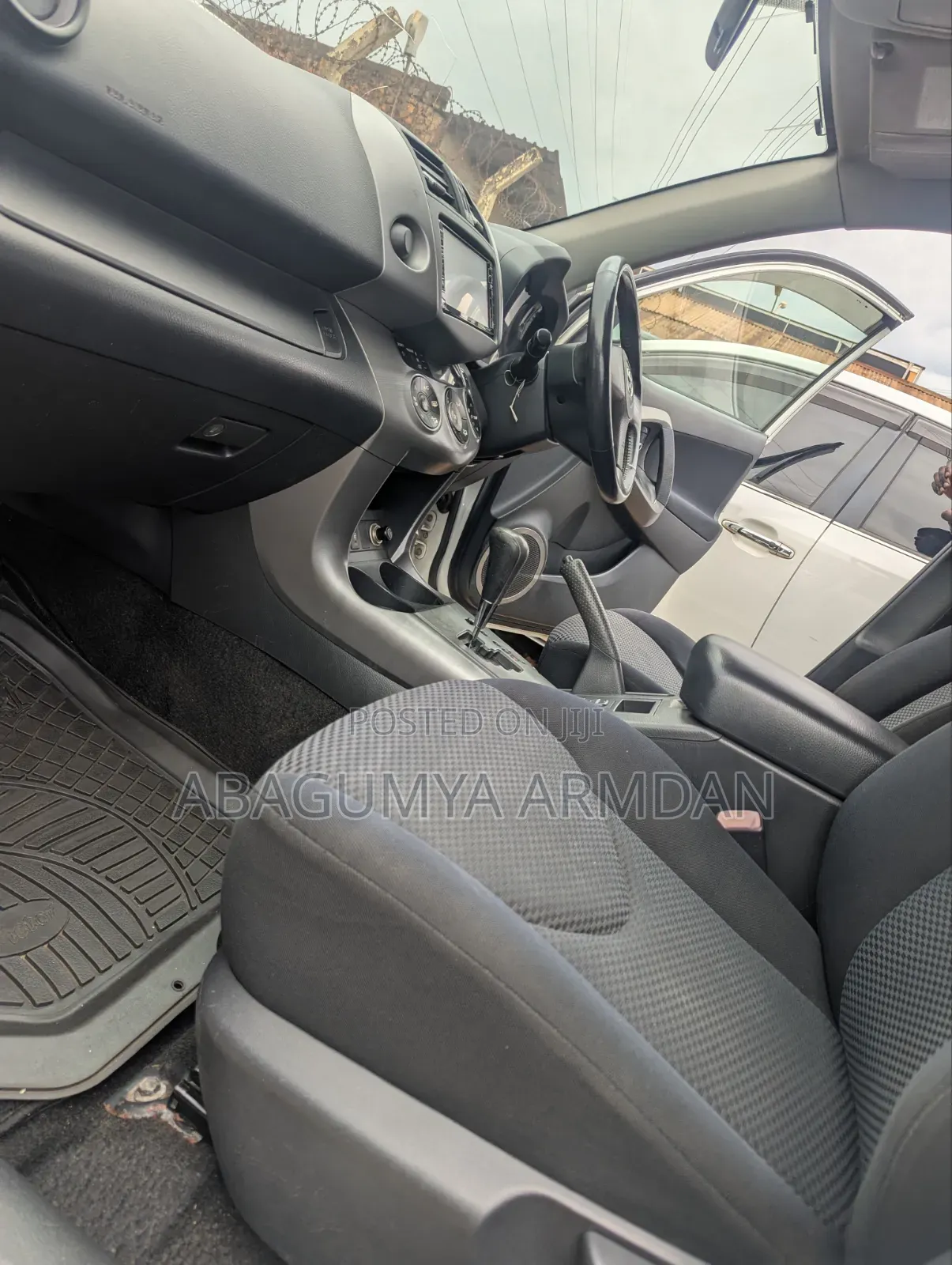 Toyota RAV4 2.5 4x4 2010 White