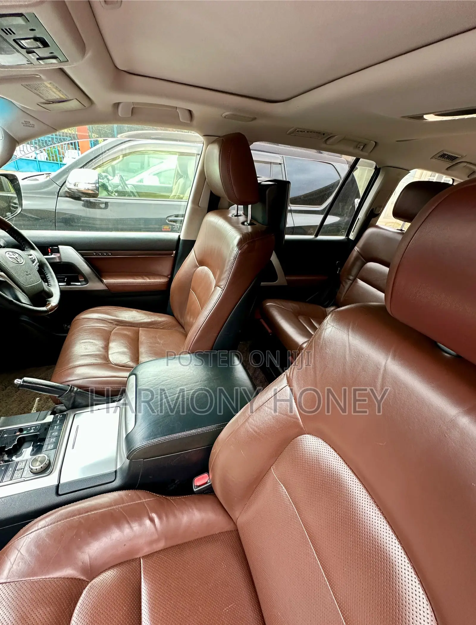 Toyota Land Cruiser 4.6 V8 ZX 2016 Black