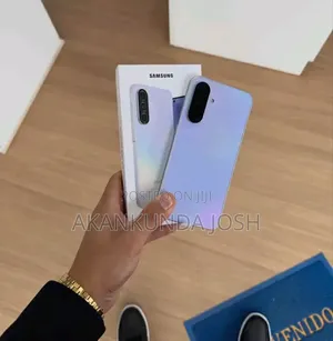 New Samsung Galaxy A36 256 GB Purple