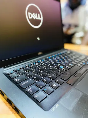 New Laptop Dell Latitude 7390 8GB Intel Core i7 SSD 512GB