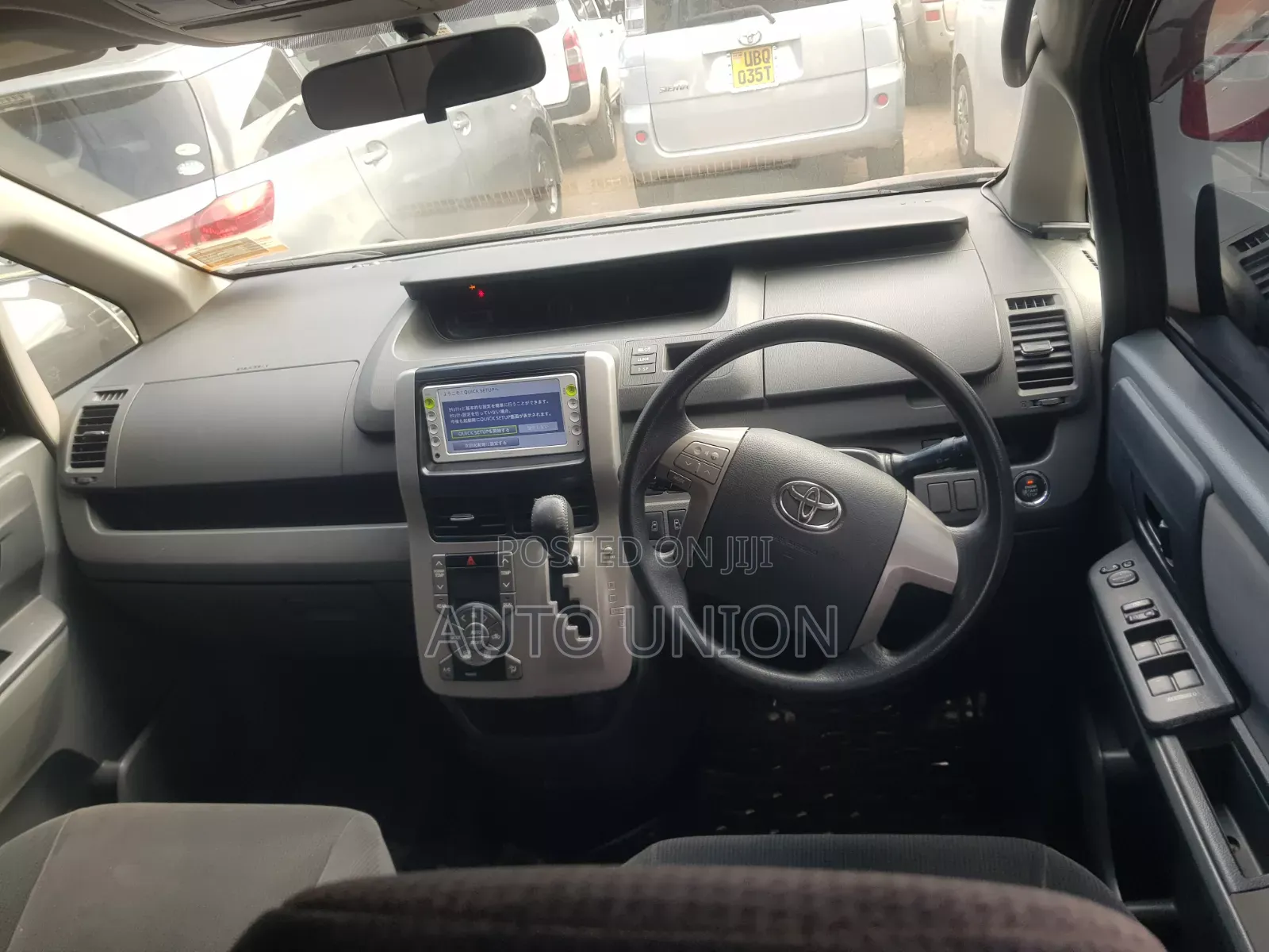 Toyota Noah 2010 Gray