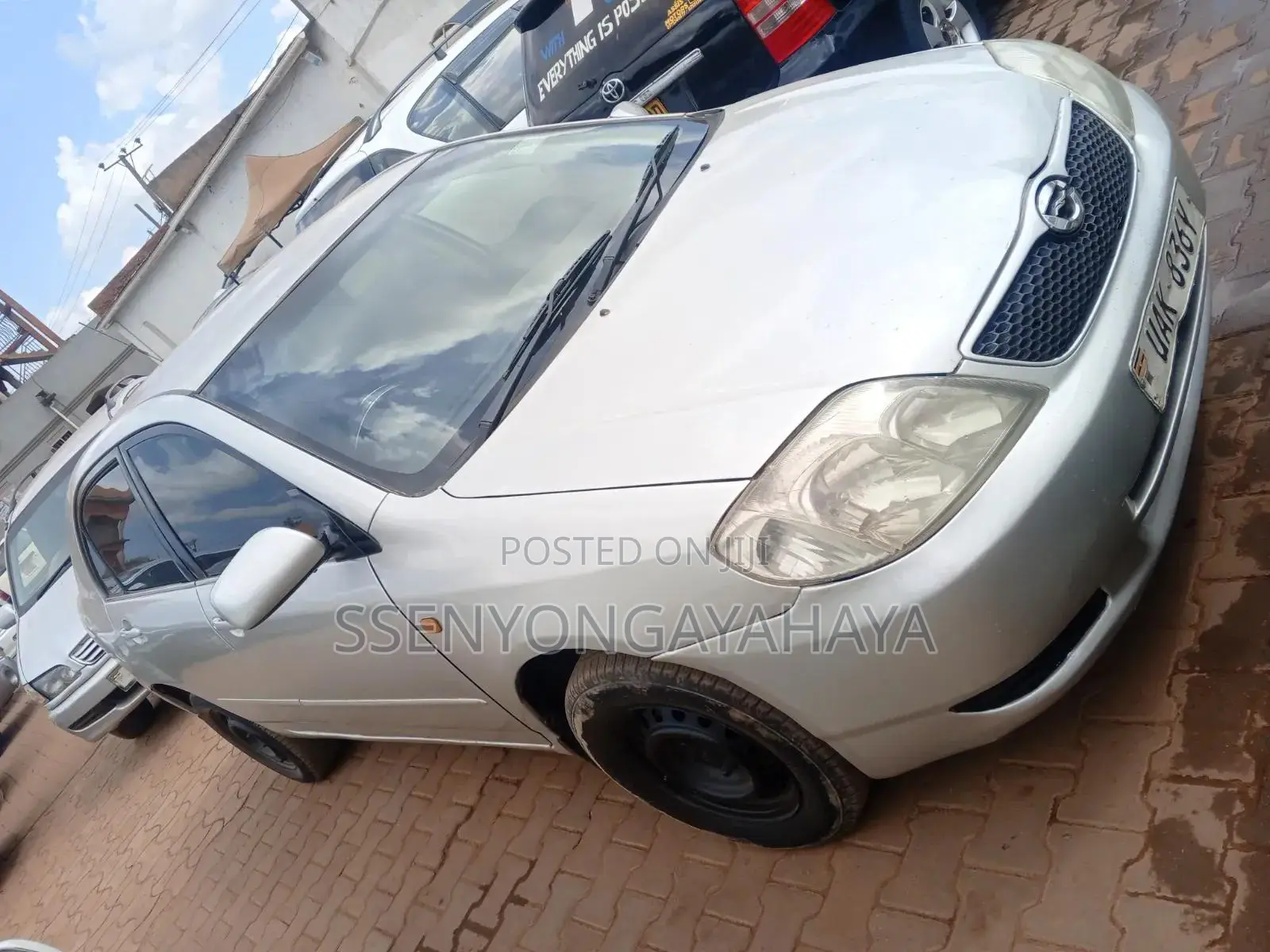 Toyota Corolla 2000 Silver