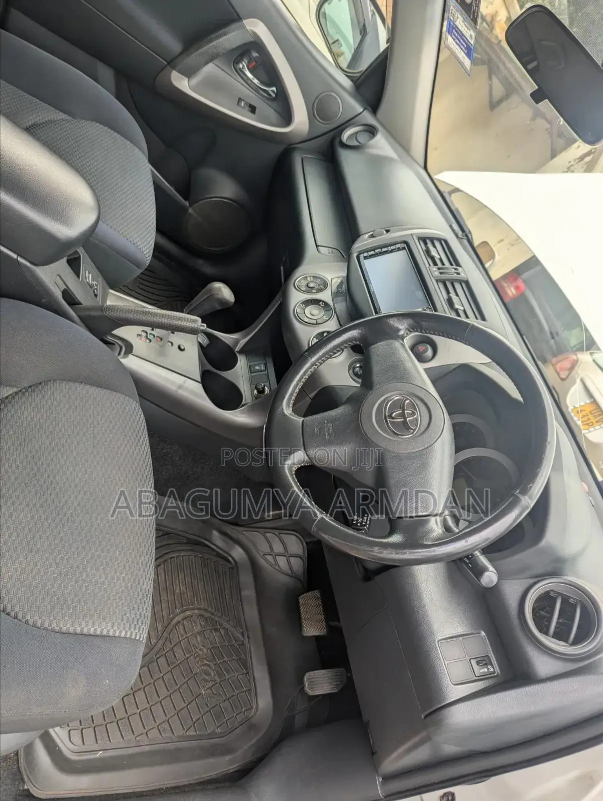 Toyota RAV4 2.5 4x4 2010 White