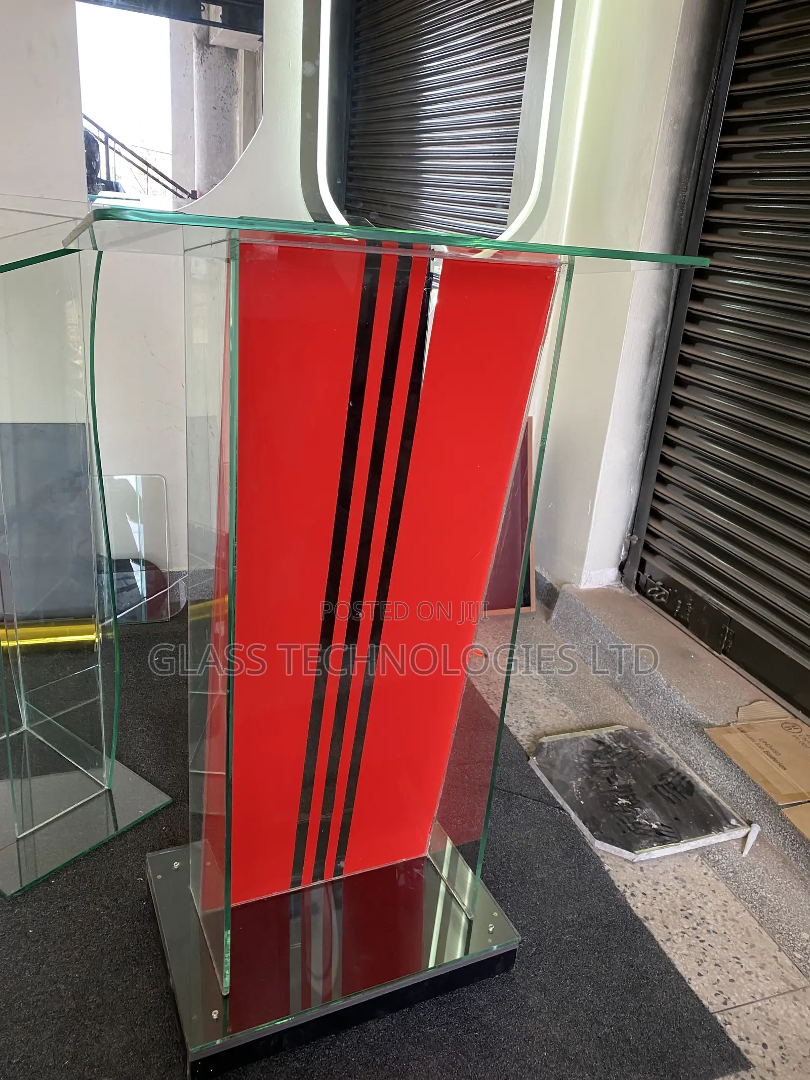 Reddish Podium