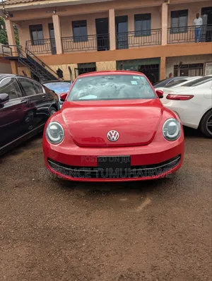 Volkswagen Beetle 2014 Maroon