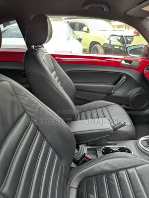 Volkswagen Beetle 2014 Maroon