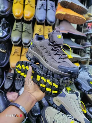 Cat Rugged Trail Sneakers Olive Green